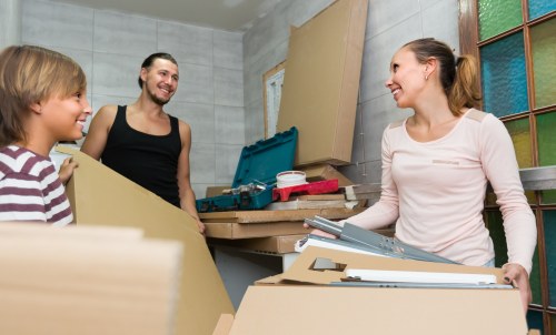 Secure furniture storage solution in Hollandpark