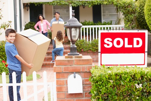 Mobile self storage support during a Hollandpark house move